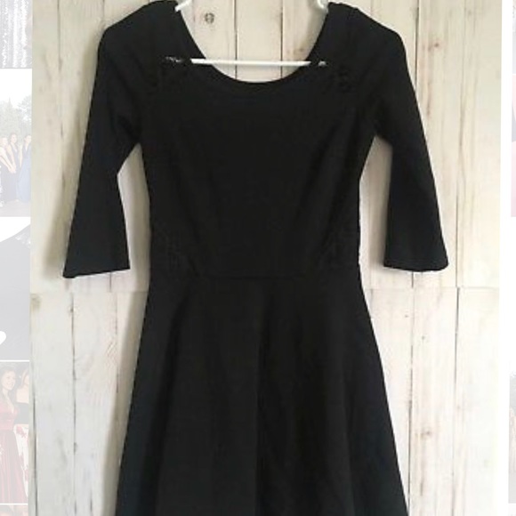 Hollister Dresses & Skirts - Hollister 3/4 sleeve dress